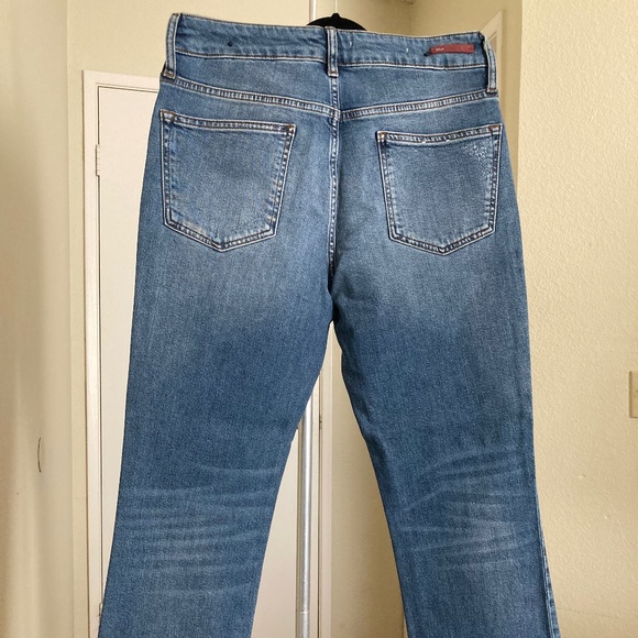 Pilcro/Anthropologie (NWOT)  Cropped Mid Rise Jeans / Size 28 - Picture 5 of 10